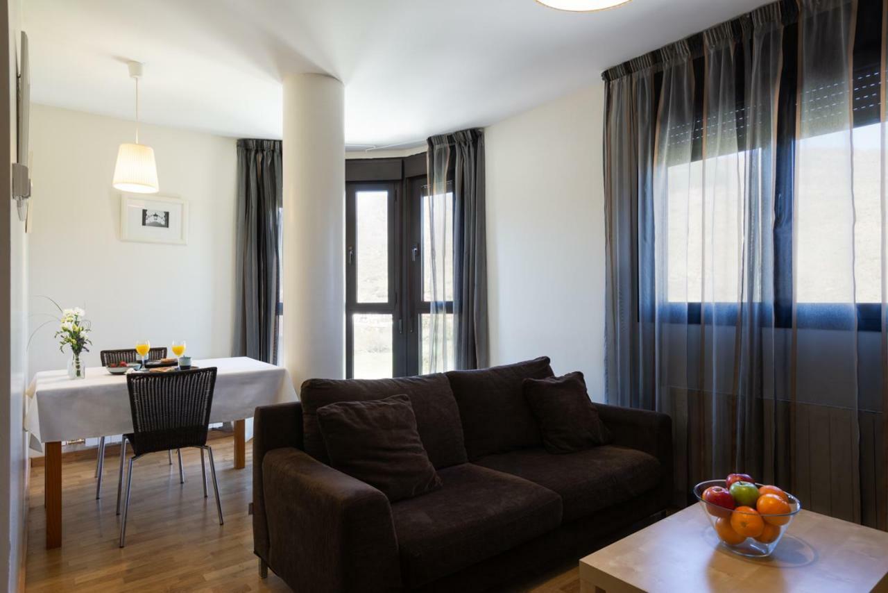 Apartamentos Turisticos Real Valle Ezcaray 조라킨 외부 사진